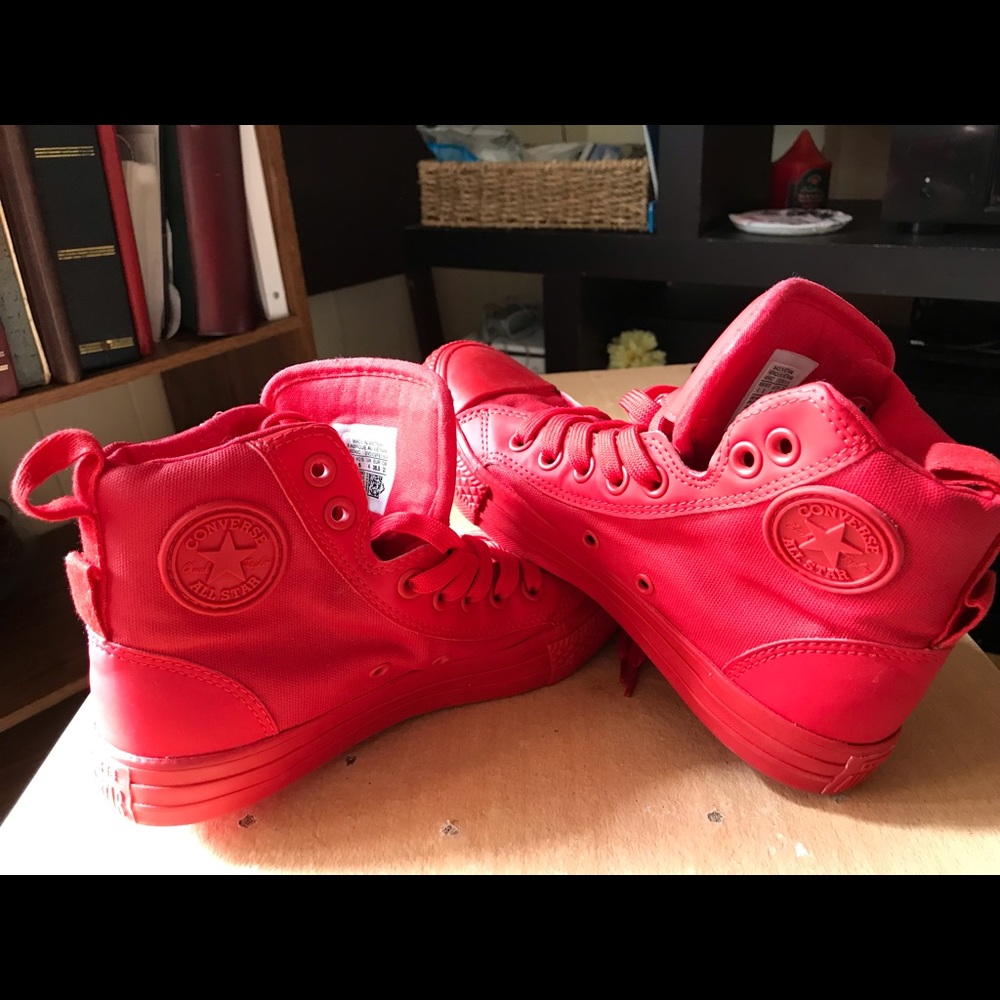 Woman’s Converse
